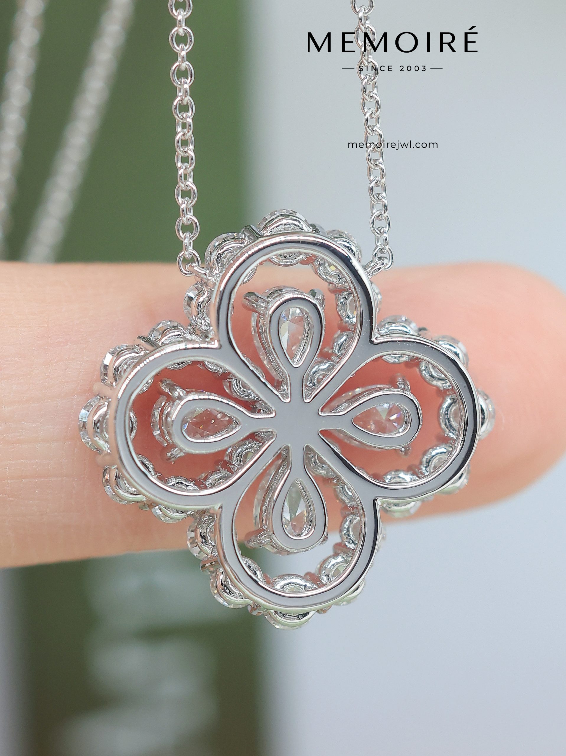 MEMOIRÉ White Gold Large Loop Diamond Necklace - Image 3
