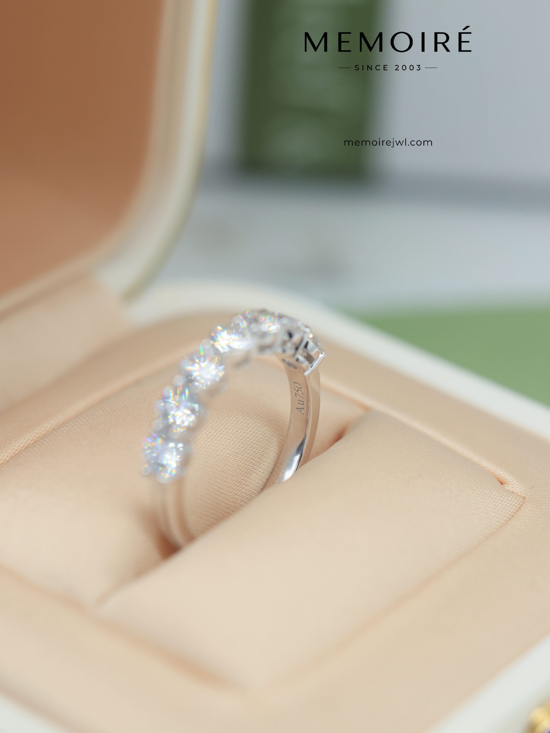 MÉMOIRÉ 18K White Gold Half Eternity Diamond Band Ring - Image 5