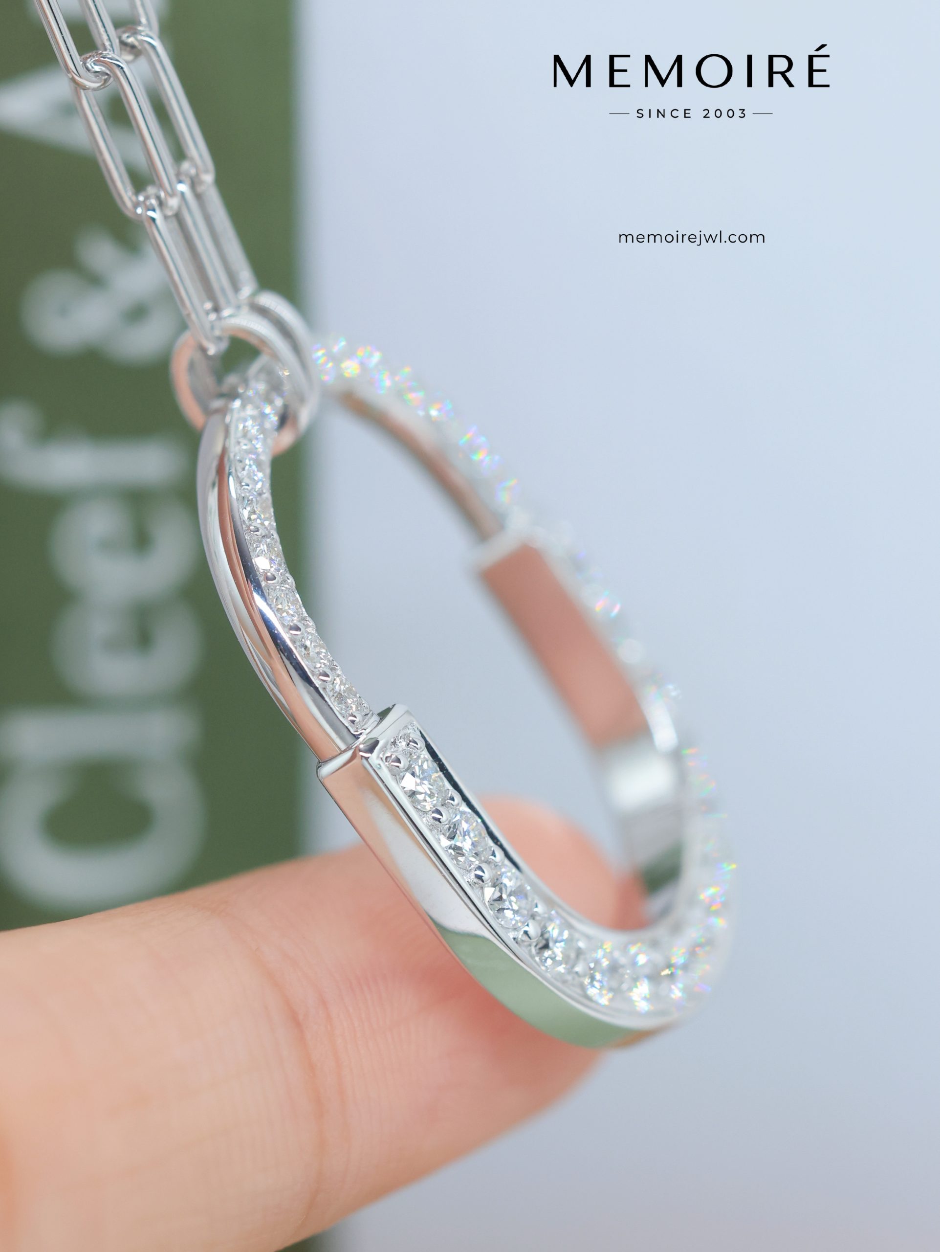 MEMOIRÉ Platinum Large Full-Pave Diamond U-Shaped Necklace - Image 3