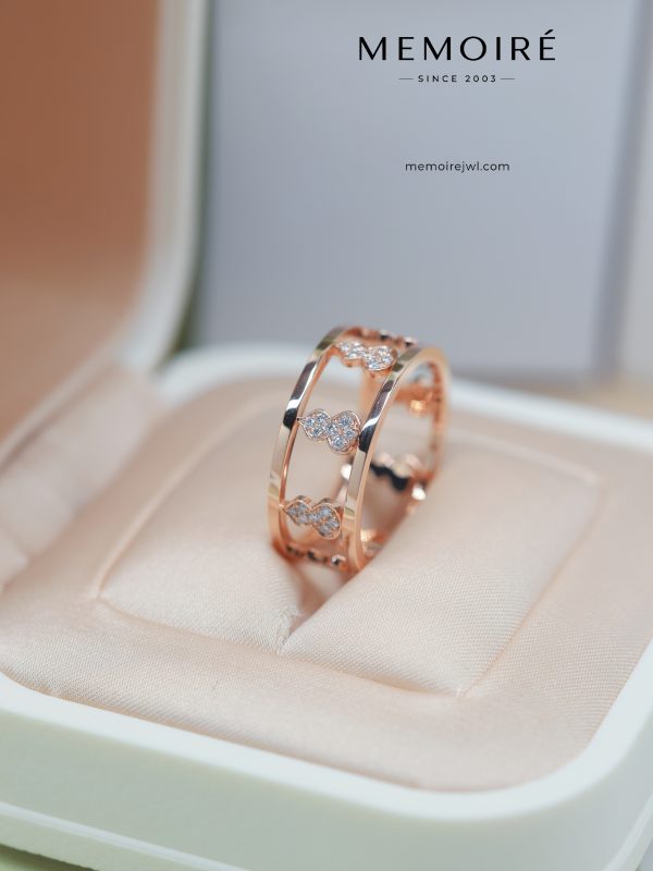 MEMOIRÉ Rose Gold Wide Gourd Ring