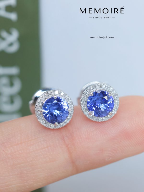 MEMOIRÉ Platinum 0.50ct Tanzanite & Diamond Halo Stud Earrings