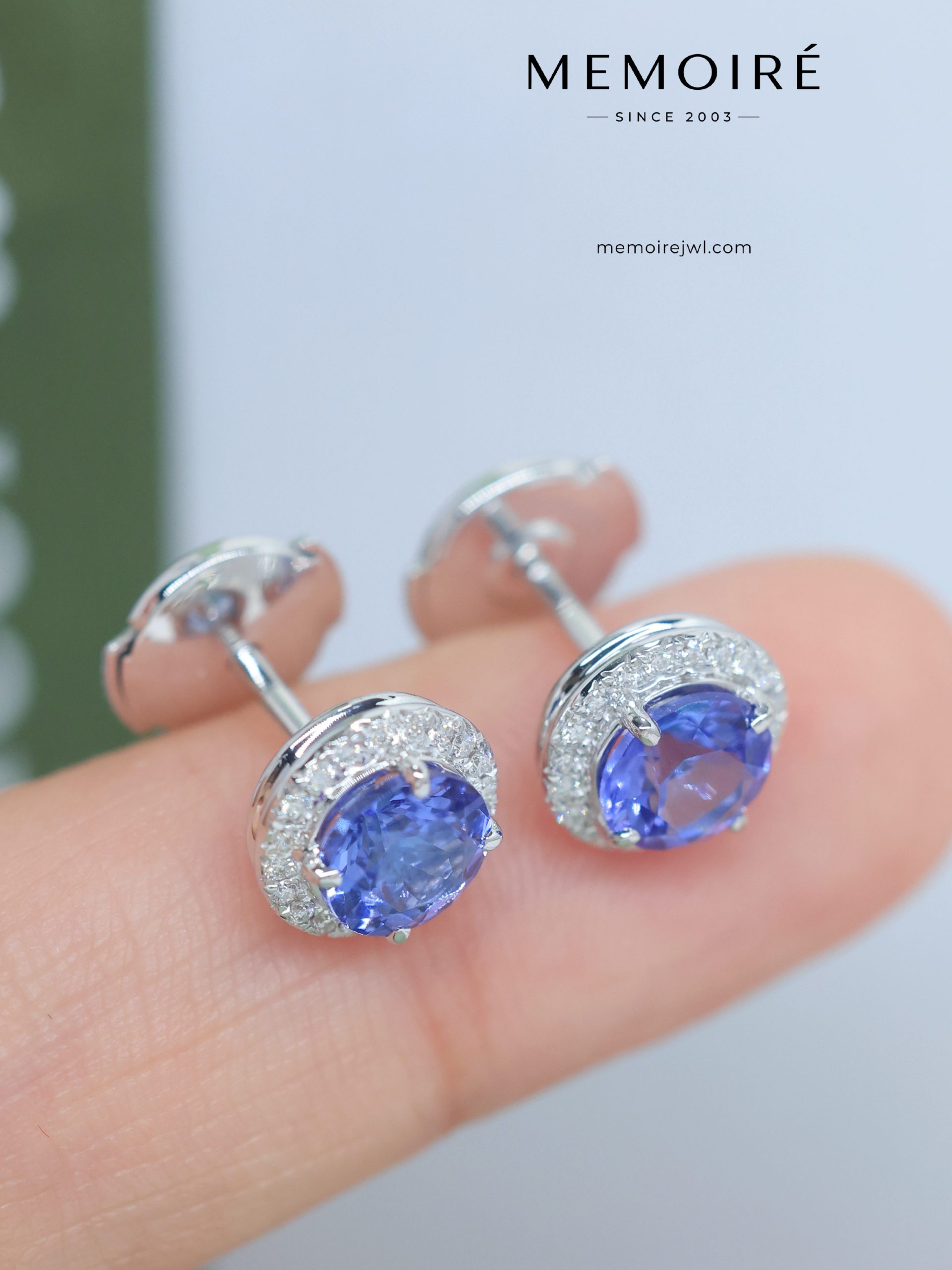 MEMOIRÉ Platinum 0.50ct Tanzanite & Diamond Halo Stud Earrings - Image 3