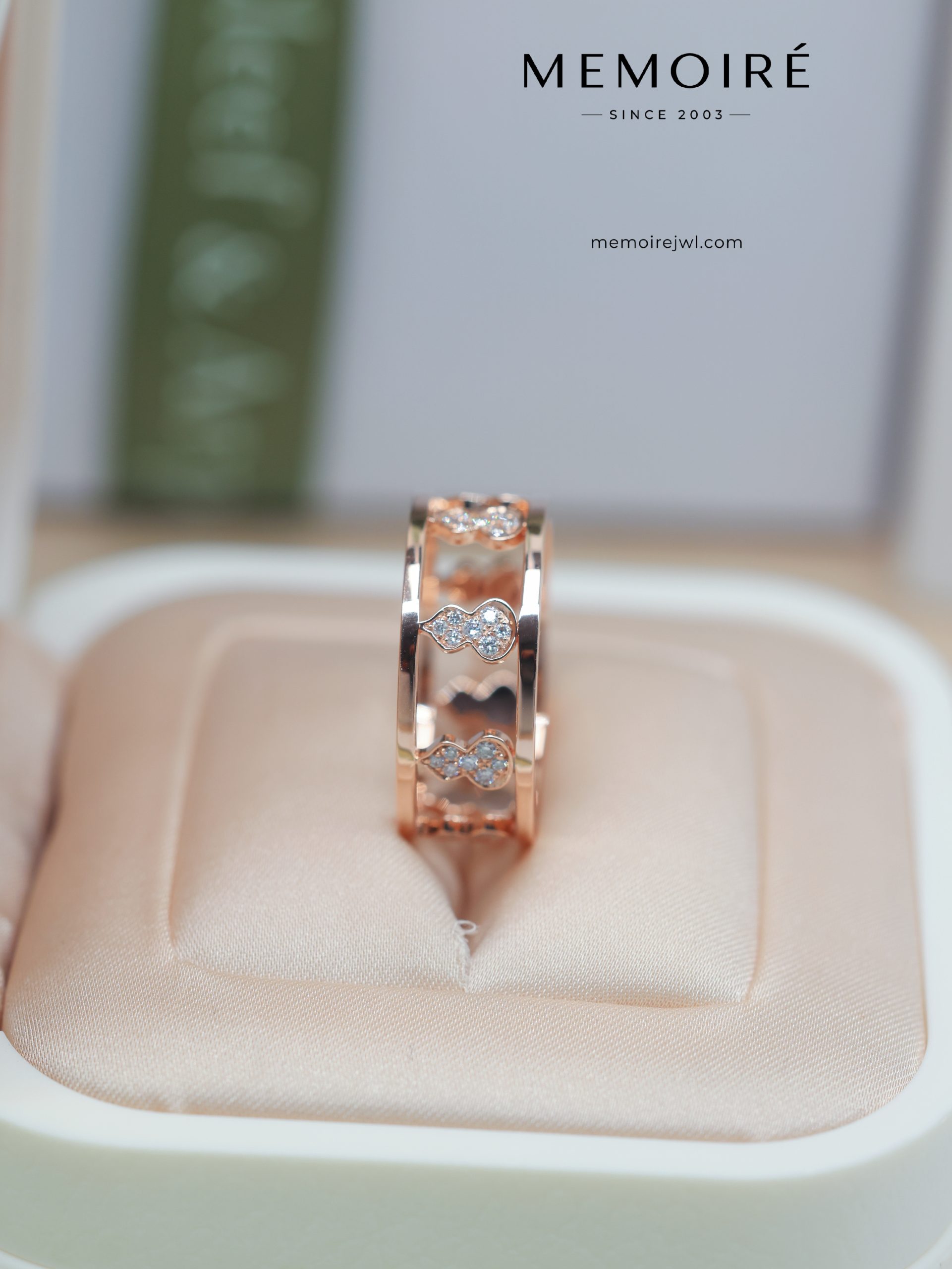 MEMOIRÉ Rose Gold Wide Gourd Ring - Image 5