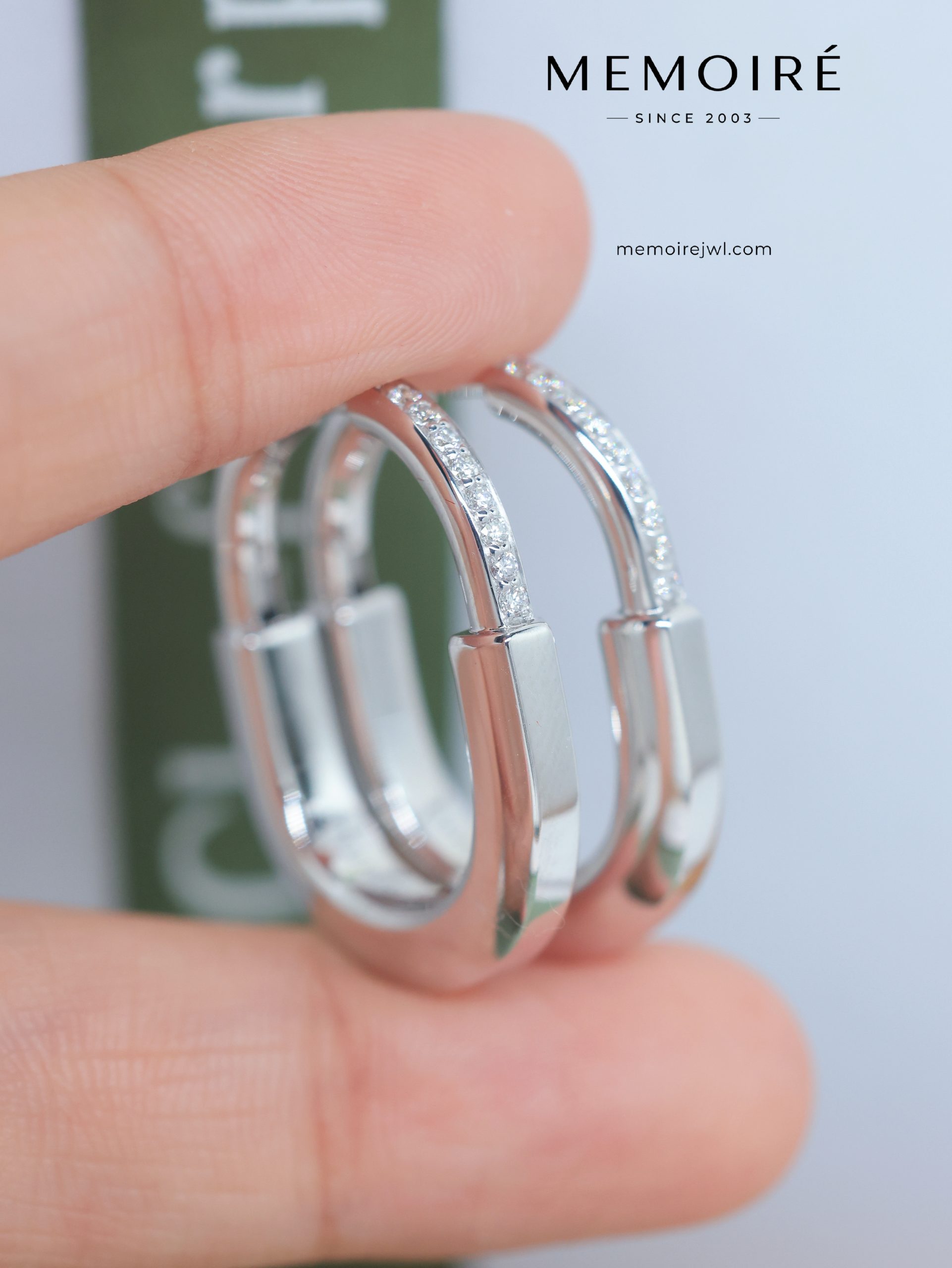 MEMOIRÉ Platinum Medium Half-Pave Lock U-Shaped Hoop Earrings - Image 3