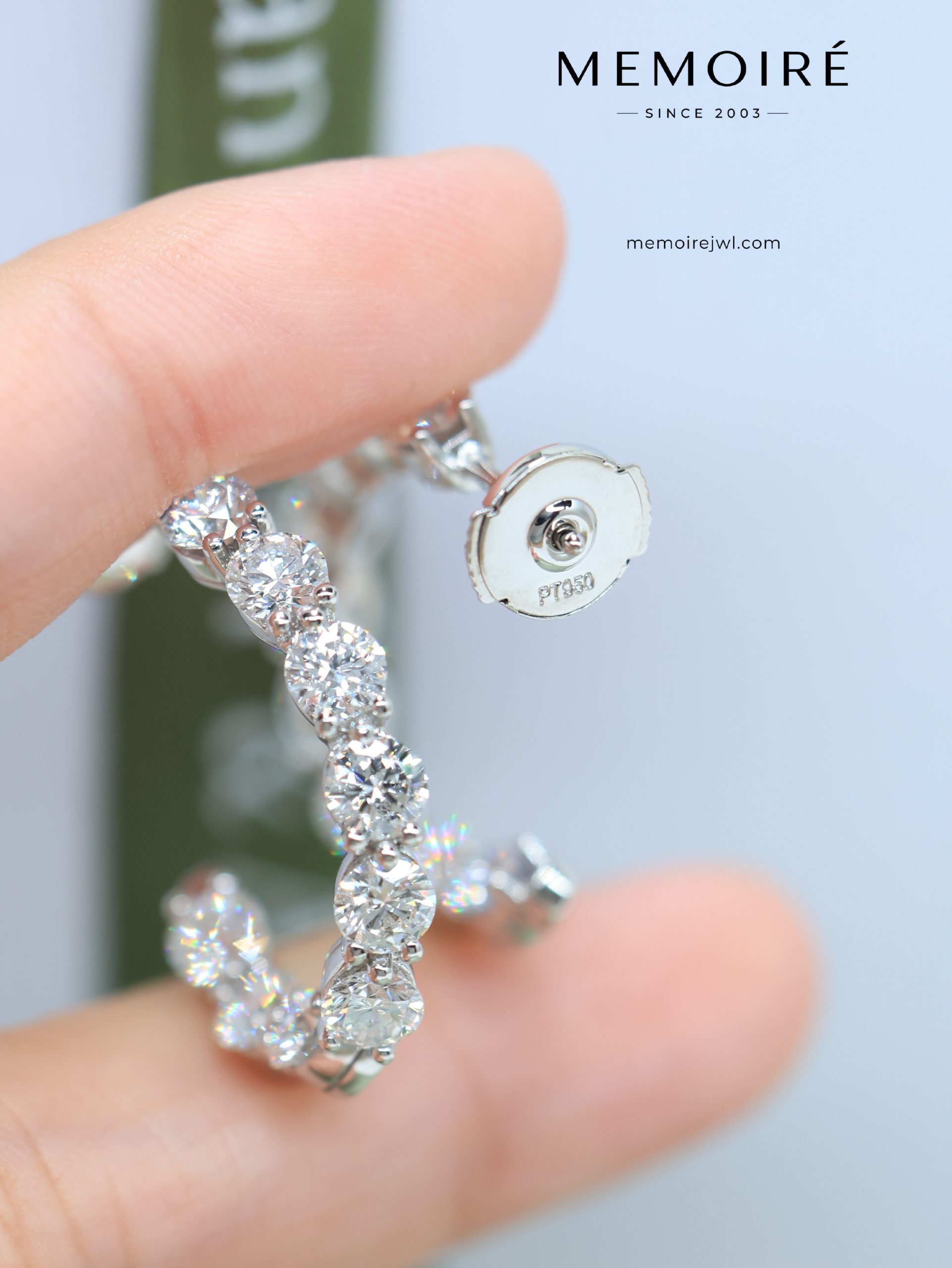 MEMOIRÉ Platinum Diamond Line Earrings - Image 5