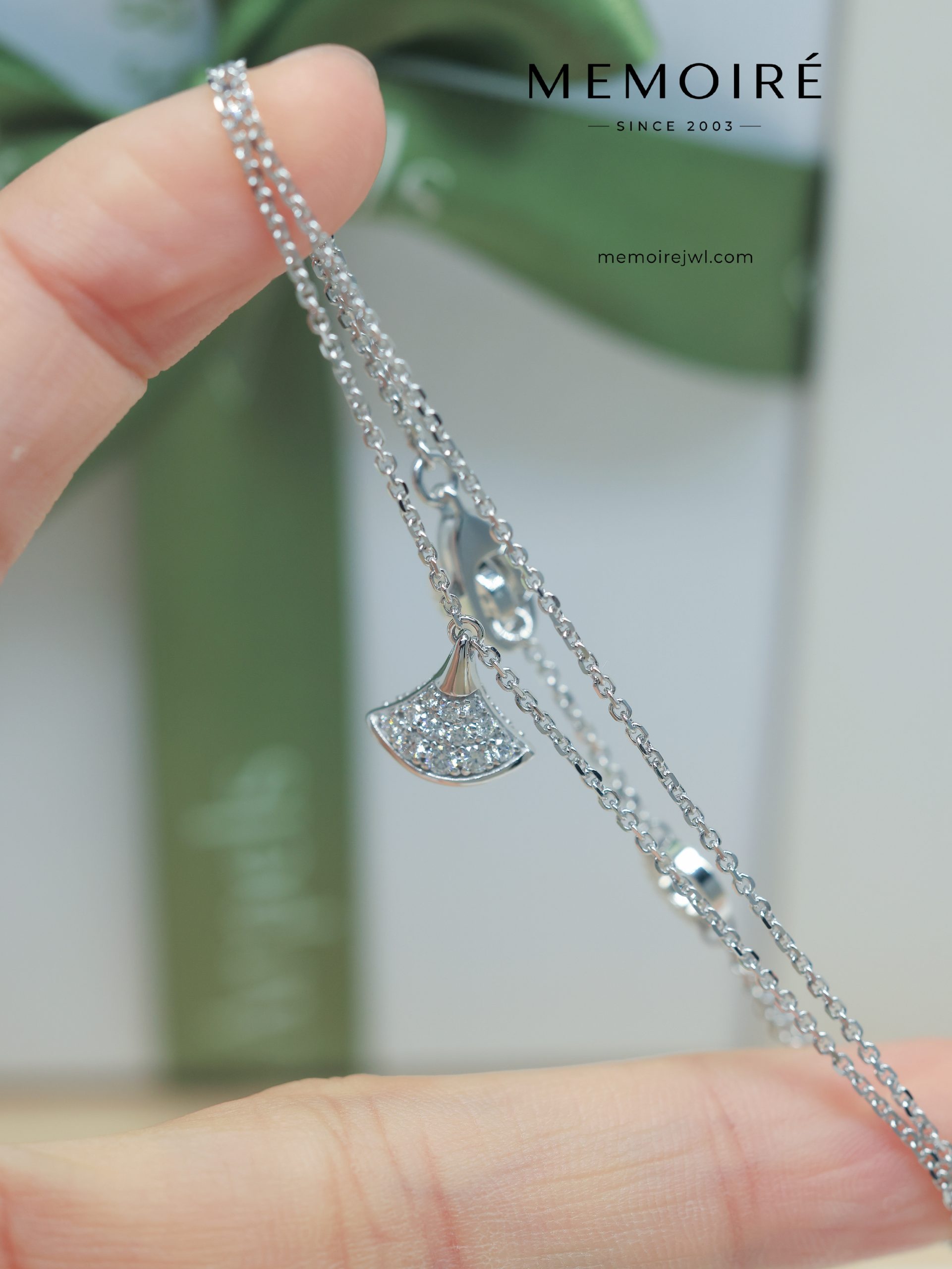 MÉMOIRÉ Pave Diamond Fan 18K White Gold Dainty Pendant Necklace - Image 5