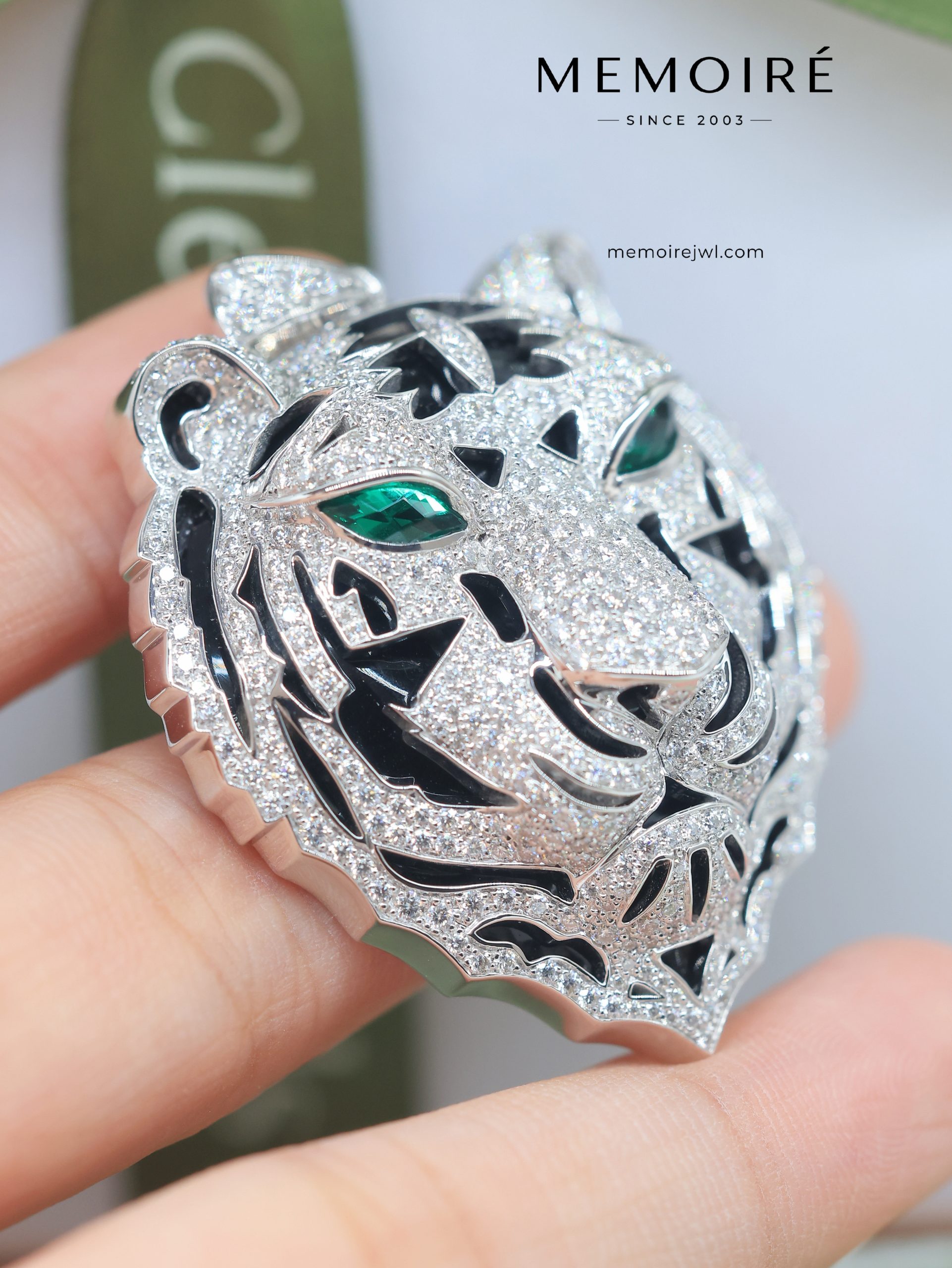 MÉMOIRÉ Gemstone Inlaid Diamond Tiger Head Charm Pendant - Image 3