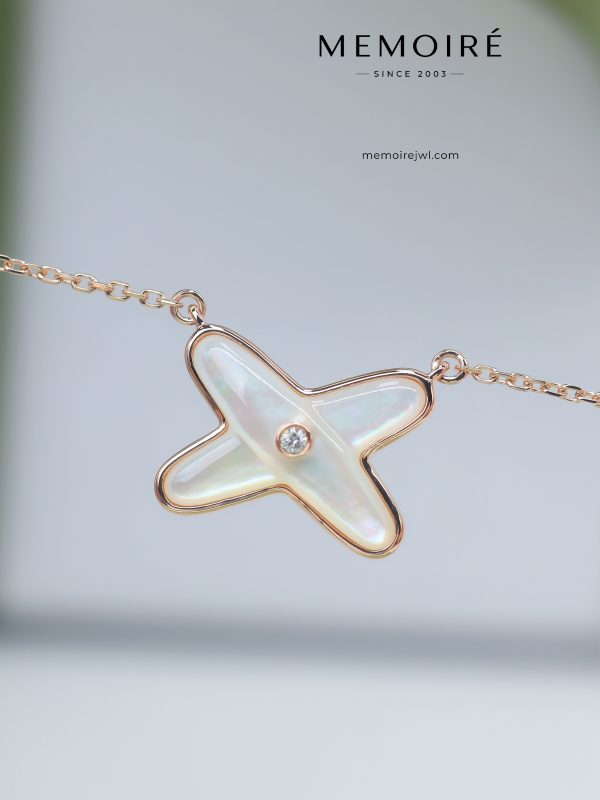 MEMOIRÉ Rose Gold Mother-of-Pearl Cross Necklace