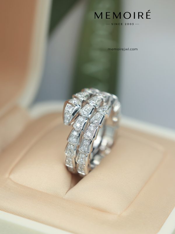 MÉMOIRÉ Double Wrap Full Pave Diamond 18K White Gold Snake Ring