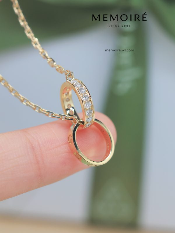 MÉMOIRÉ 18K Gold Dual Finish Interlocking Circle Necklace