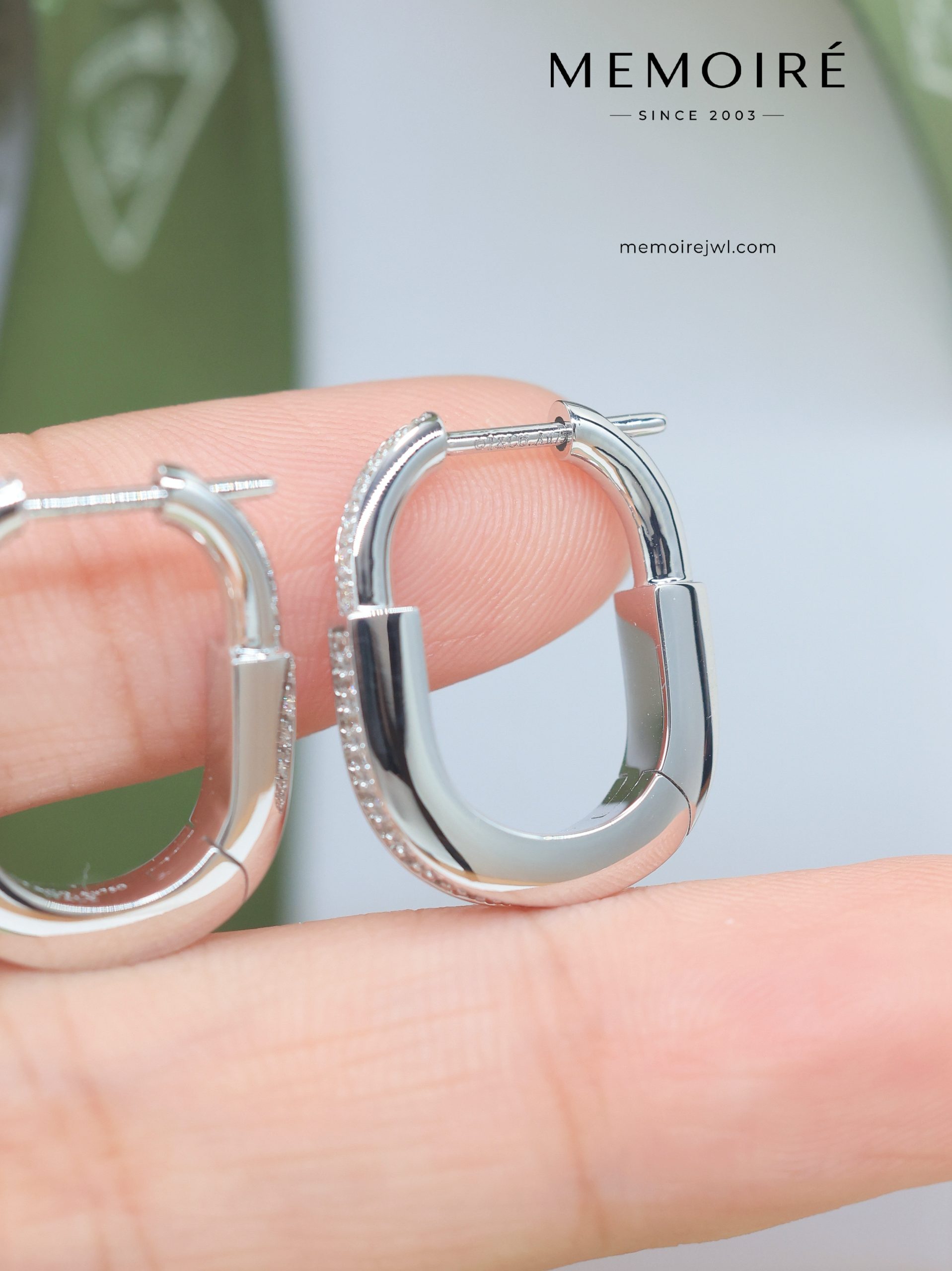 MEMOIRÉ Platinum Small Full-Pave Diamond Lock U-Shaped Earrings - Image 3