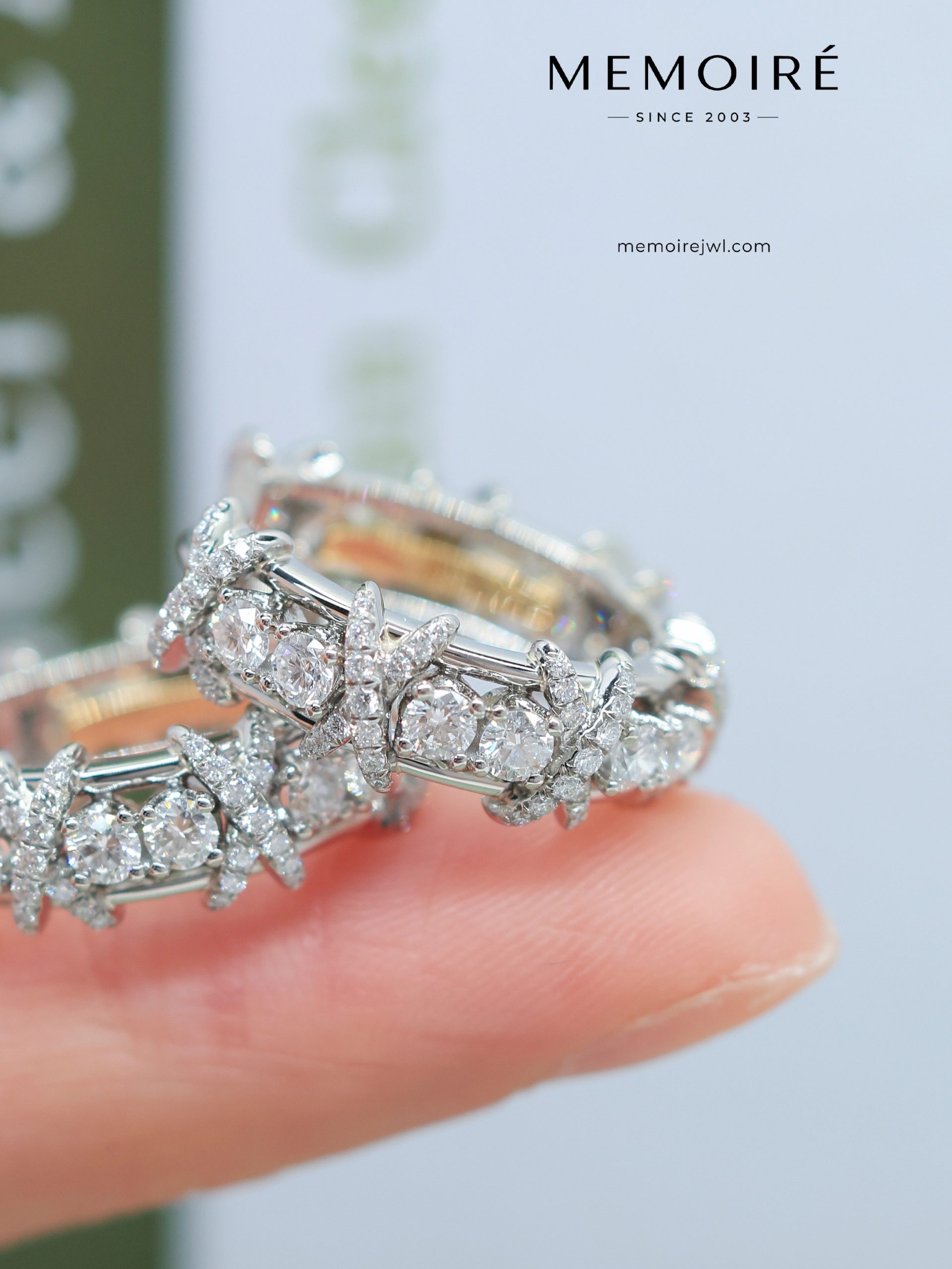 MEMOIRÉ Platinum Small Full-Pave 16-Stone Earrings - Image 5
