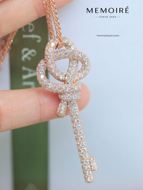 MEMOIRÉ Oversized Full-Pave Diamond Key Necklace in Rose Gold