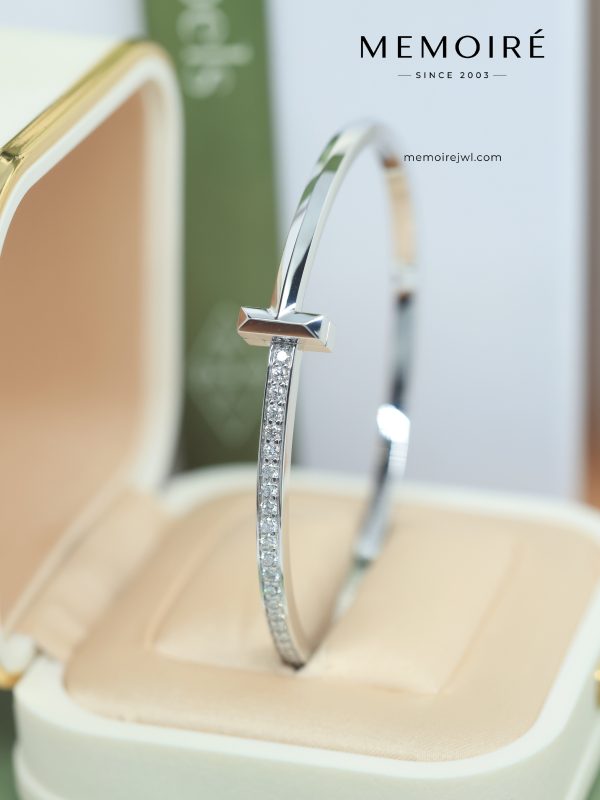 MEMOIRÉ Platinum Narrow Half-Pave T1 Bangle