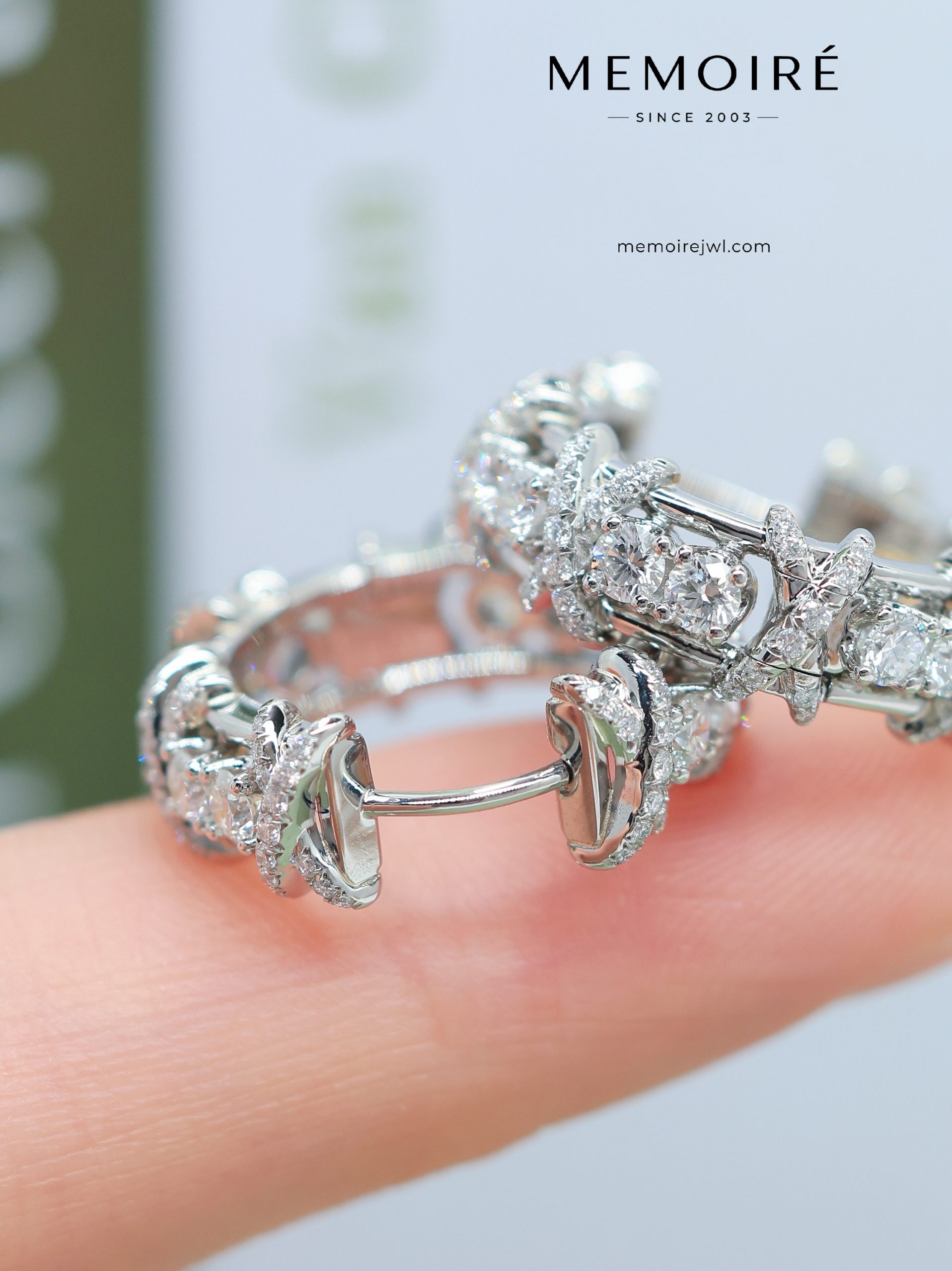 MEMOIRÉ Platinum Small Full-Pave 16-Stone Earrings - Image 4