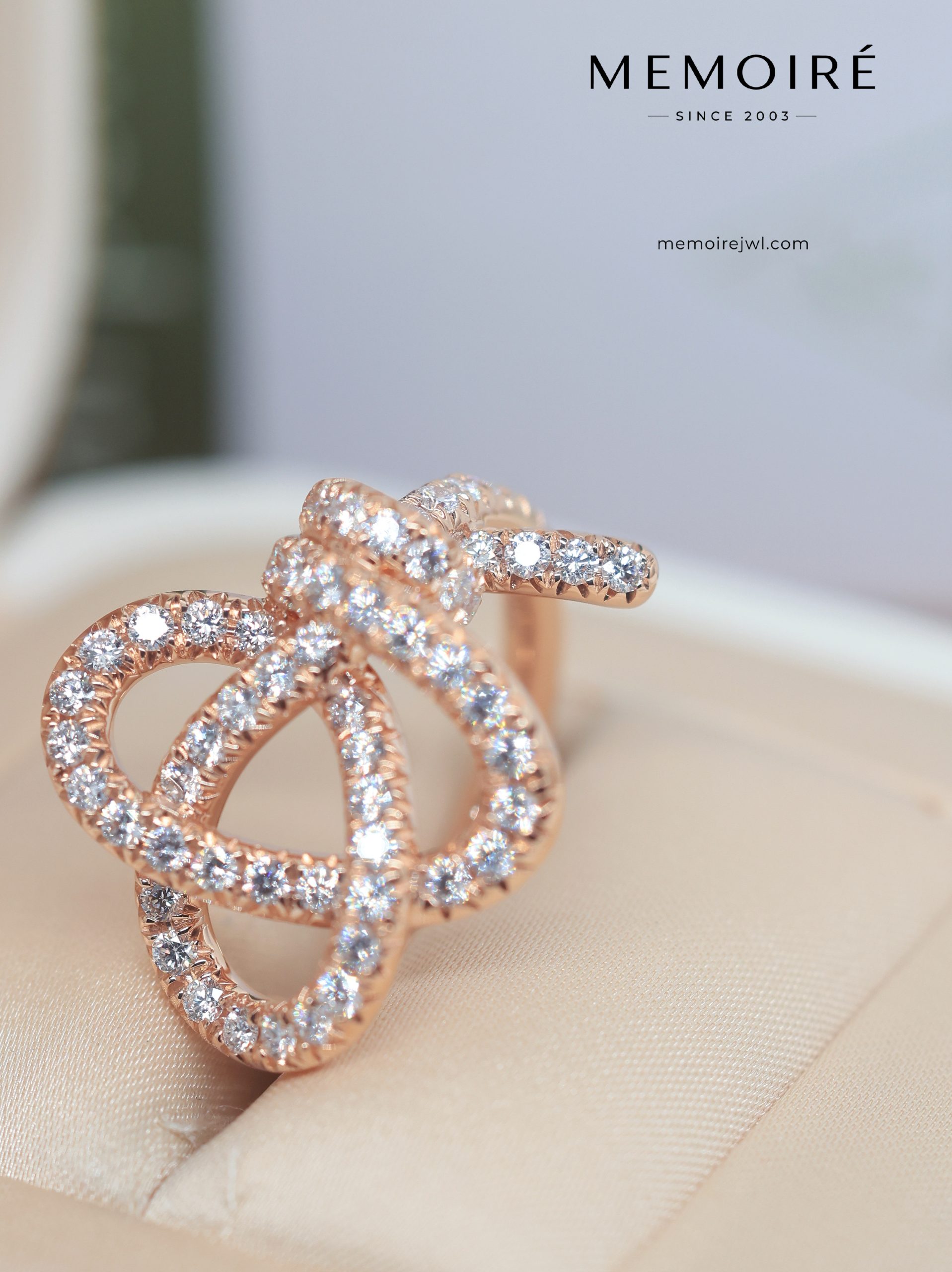MEMOIRÉ Full Pave Diamond Knot Key Ring in Rose Gold - Image 4