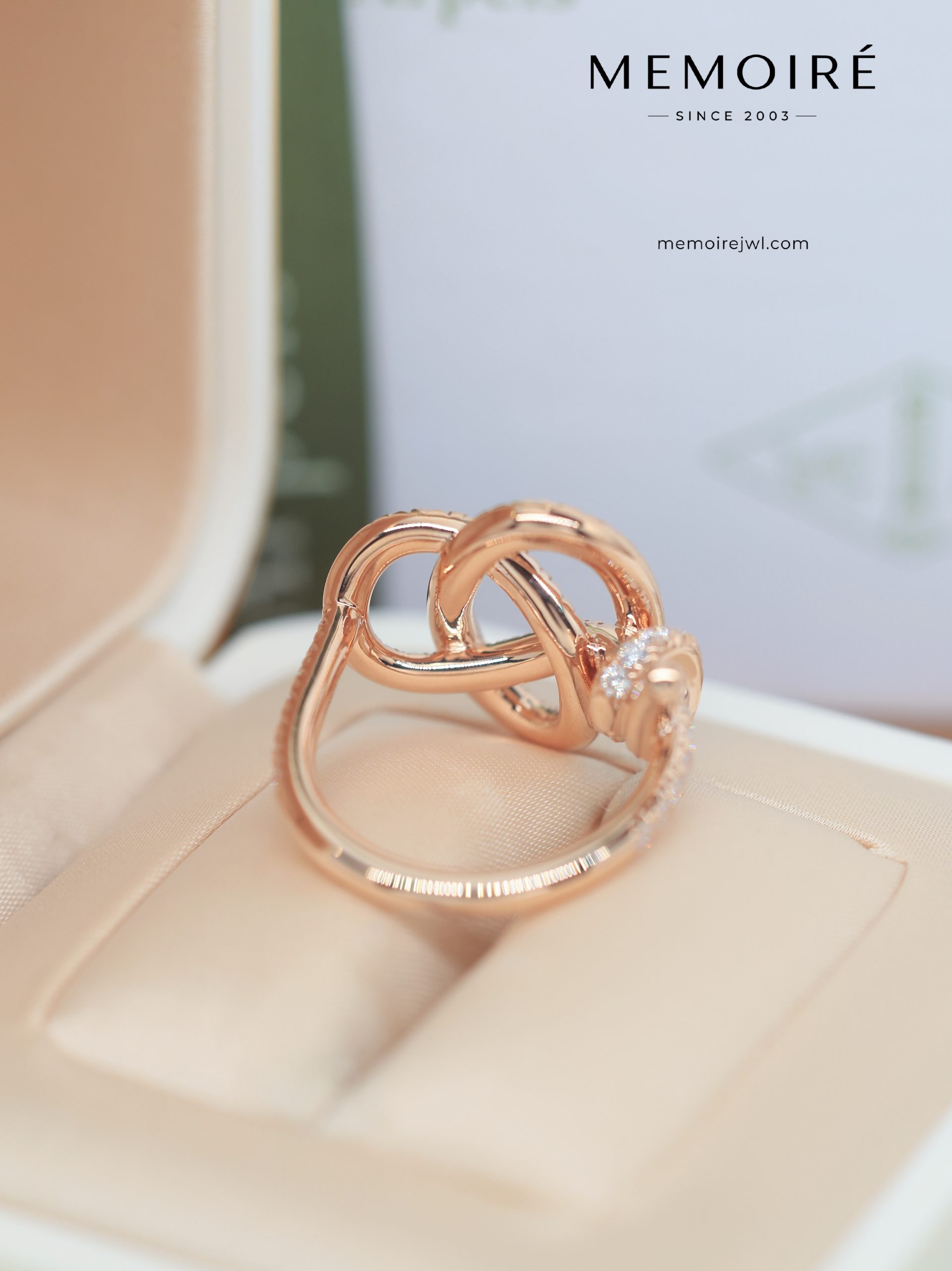 MEMOIRÉ Full Pave Diamond Knot Key Ring in Rose Gold - Image 5