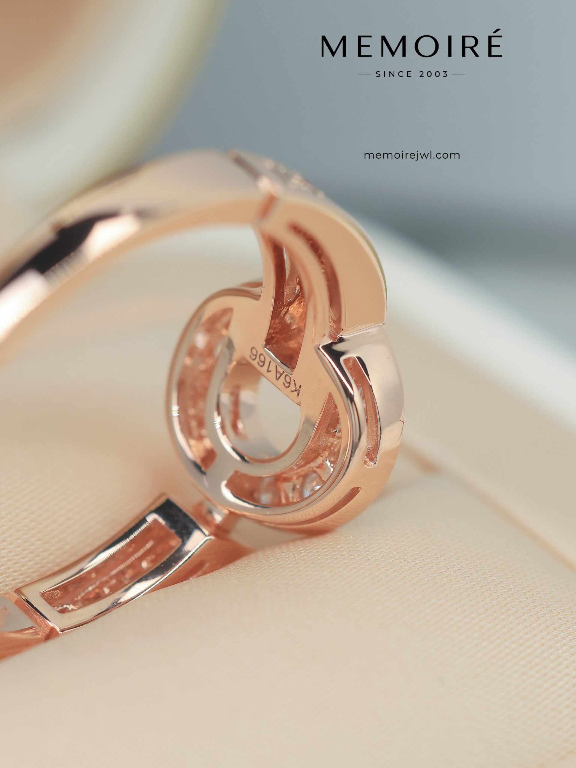 MÉMOIRÉ Pave Diamond Circle 18K Rose Gold Stackable Ring - Image 5