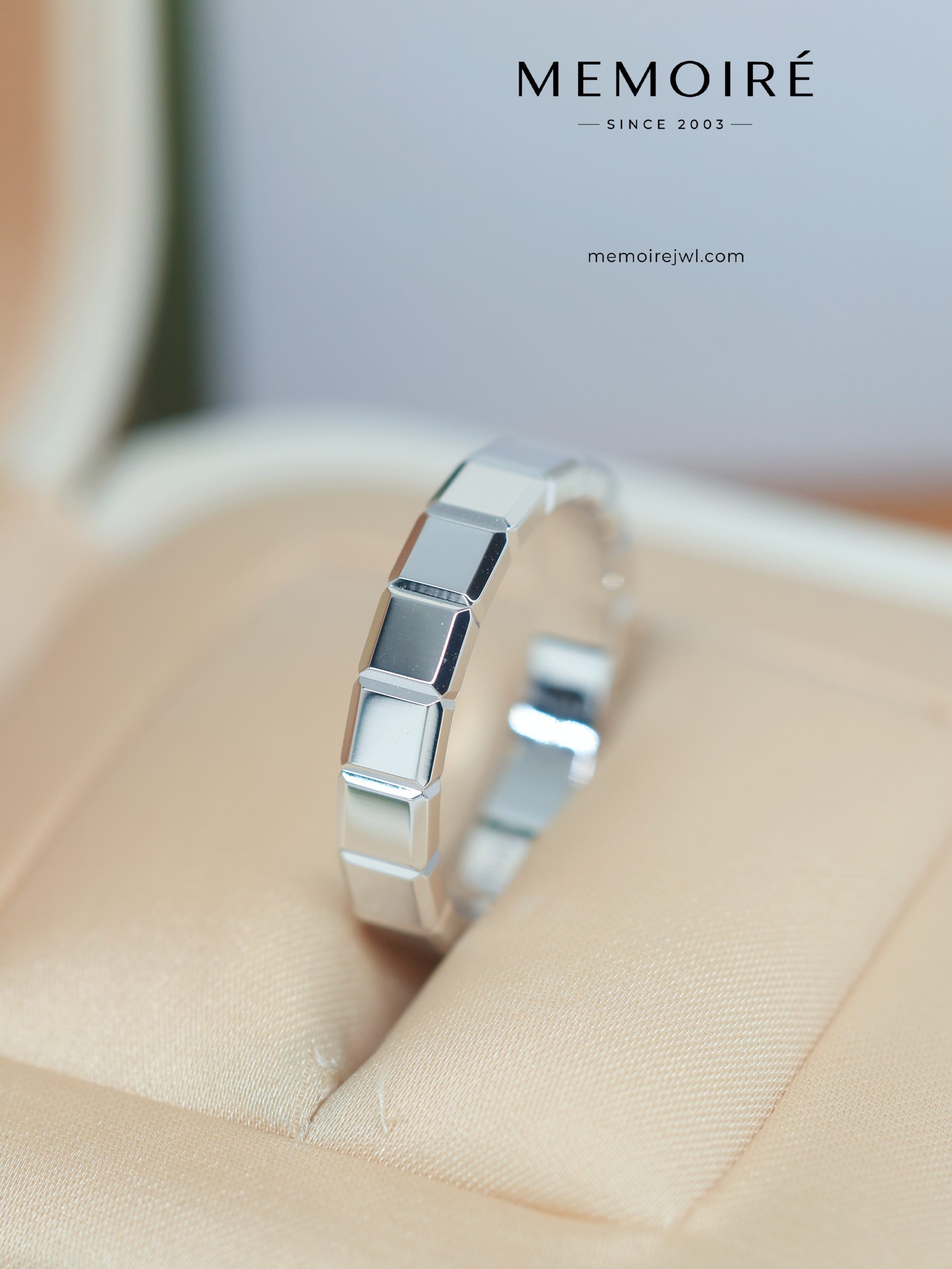 MEMOIRÉ 18K White Gold Polished Geometric Segment Stacking Ring