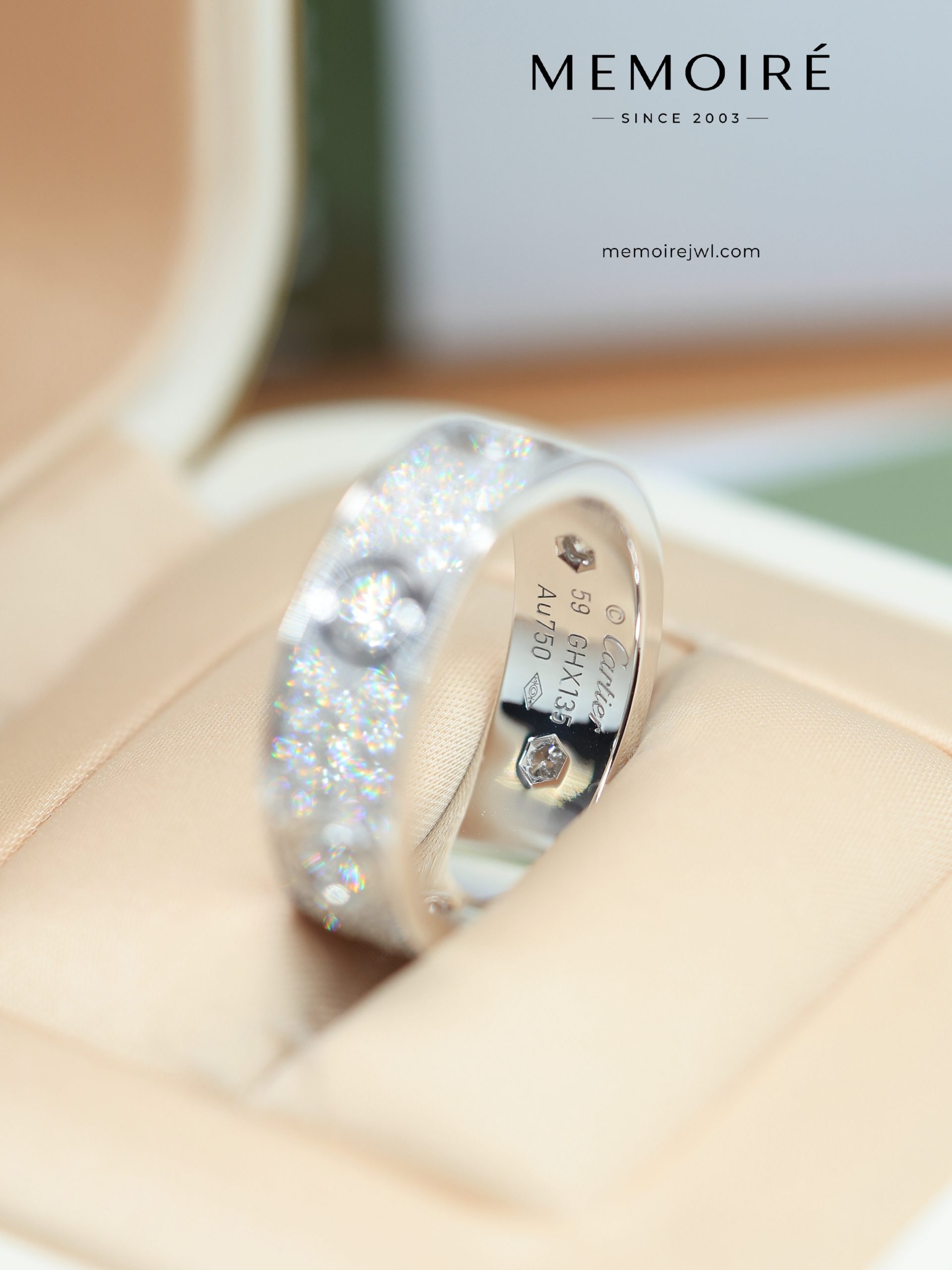 MÉMOIRÉ 18K White Gold Full Pave Two Bezel Diamond Ring - Image 4