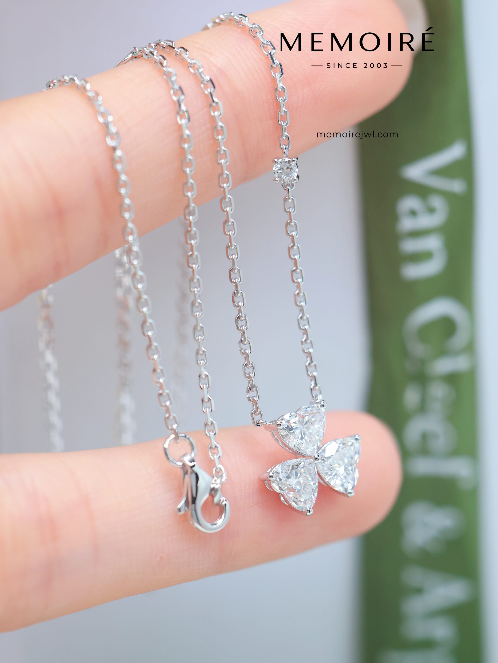 MÉMOIRÉ 18K White Gold Heart Clover Diamond Necklace - Image 3