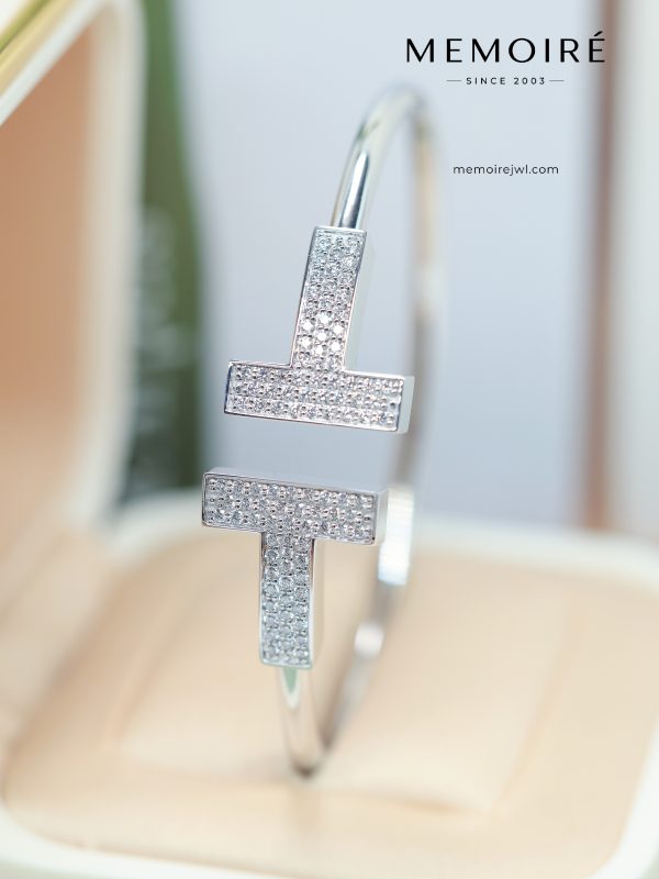 MEMOIRÉ Platinum Wide Full-Pave Diamond Double T Bangle (Round Tube Band)