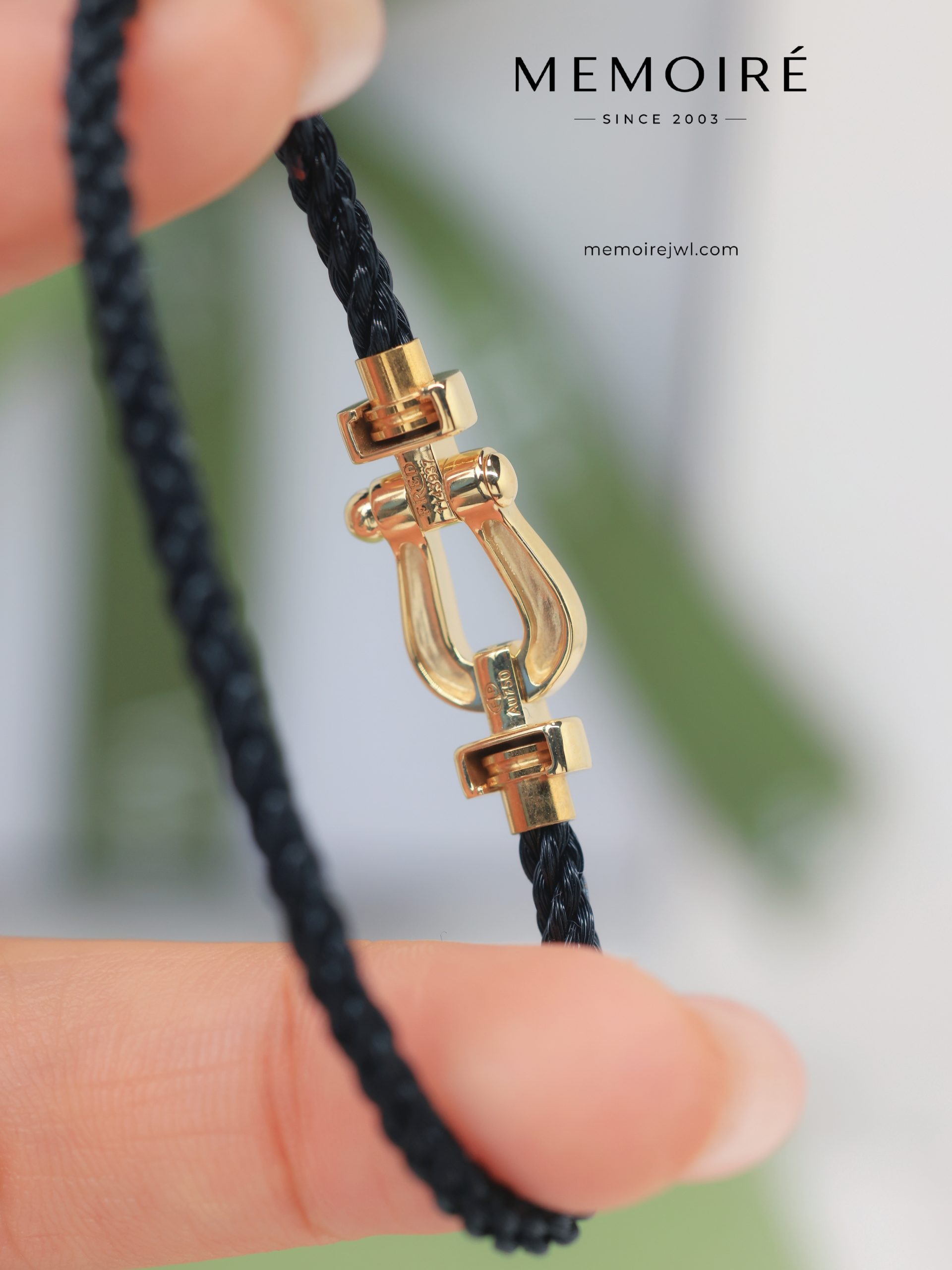 MEMOIRÉ Yellow Gold Medium Full-Pave Horseshoe Buckle Black Nylon Cord Bracelet - Image 3
