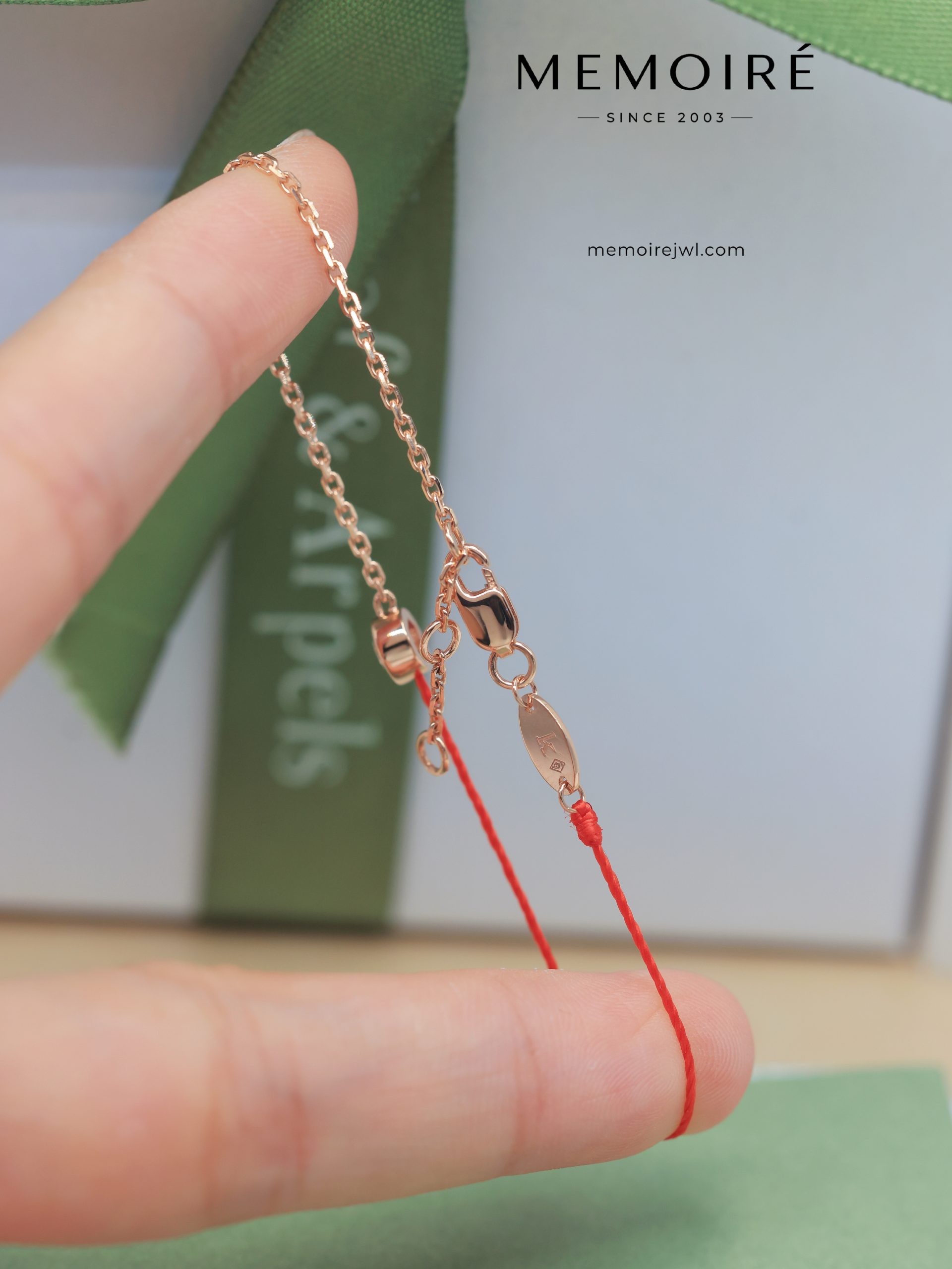 MEMOIRÉ Rose Gold 0.10ct Diamond Red String Bracelet - Image 4