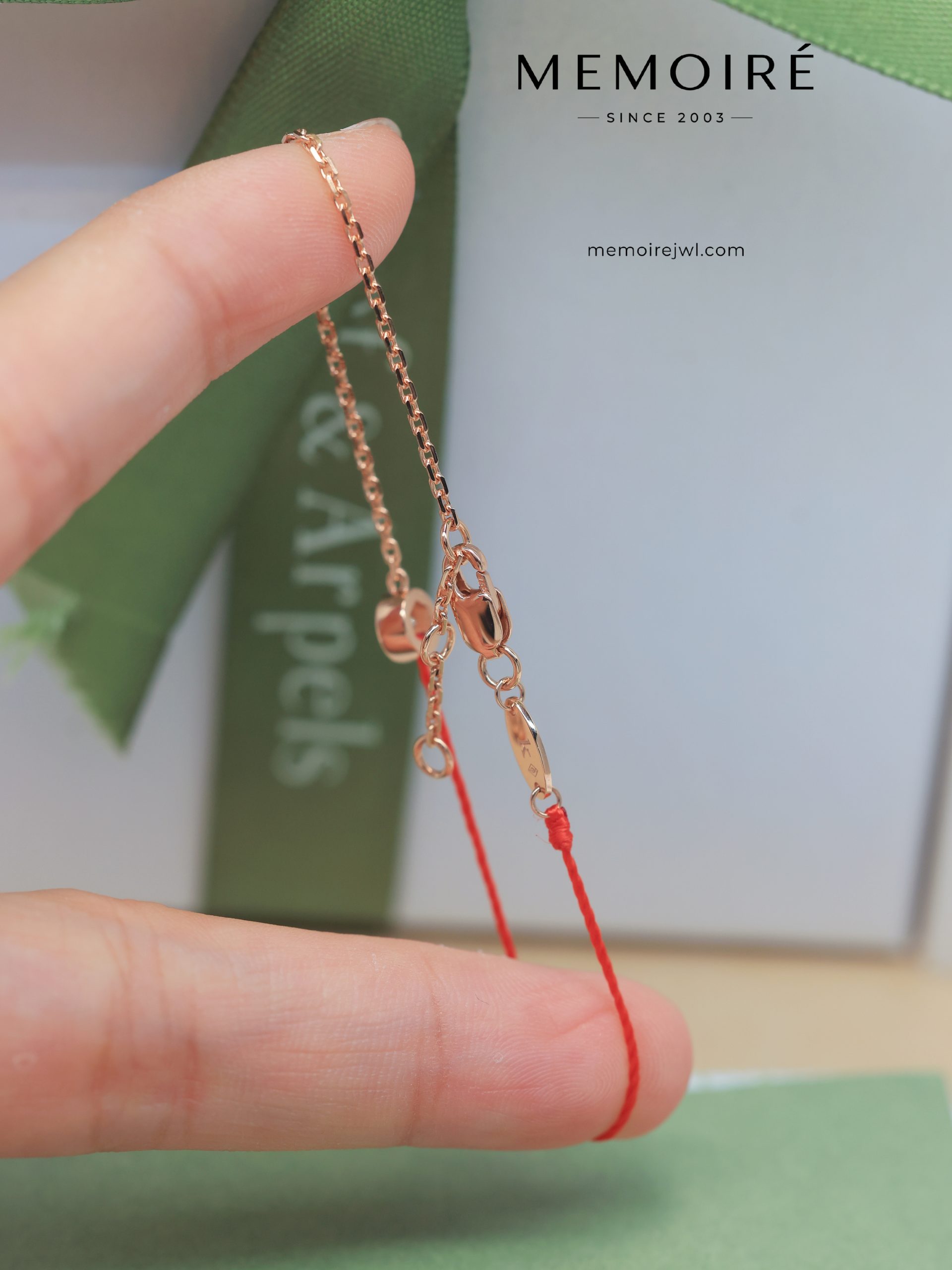 MEMOIRÉ Rose Gold 0.10ct Diamond Red String Bracelet - Image 5