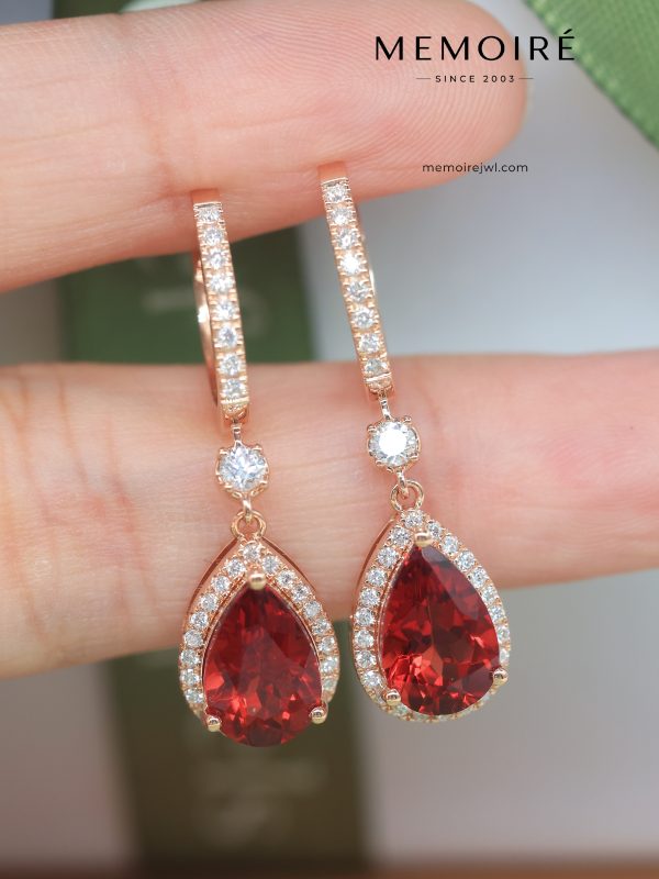 MÉMOIRÉ 18K Rose Gold Pear Shape Garnet Halo Drop Dangle Earrings