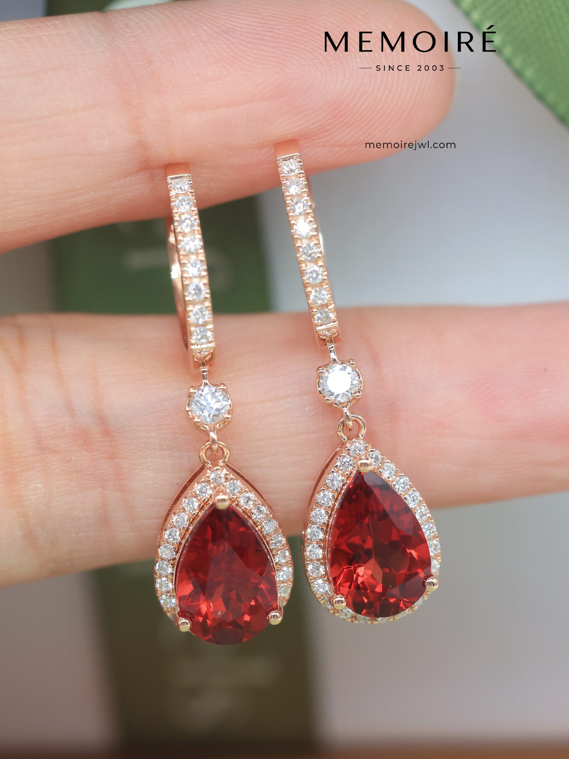 MÉMOIRÉ 18K Rose Gold Pear Shape Garnet Halo Drop Dangle Earrings