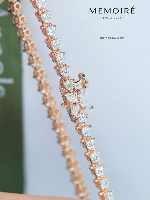 MEMOIRÉ 0.03ct Each Diamond Tennis Bracelet with Marquise Diamond Clasp in Rose Gold